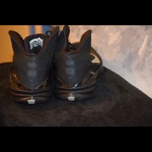 Nike Shoes - Black/White Nike Hyperdunk Gs Boys Size 5 Nike Shoes - Black/White Nike Hyperdunk Gs Boys Size 5